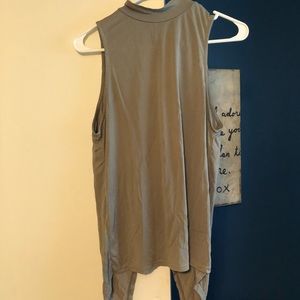 Francesca’s tulip back tank top